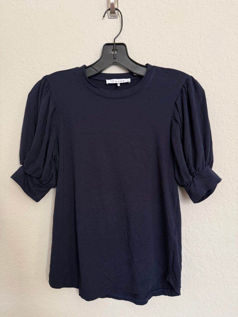 FRAME Navy Blue Puff Sleeve Crew Neck Top Size XS Made in USA Cottage Preppy